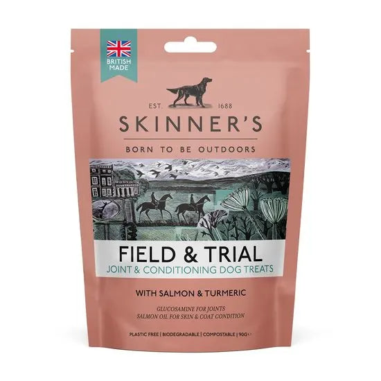 Skinner's Field & Trial dog treats packaging on a white background