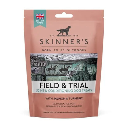 Skinner's Field & Trial dog treats packaging on a white background